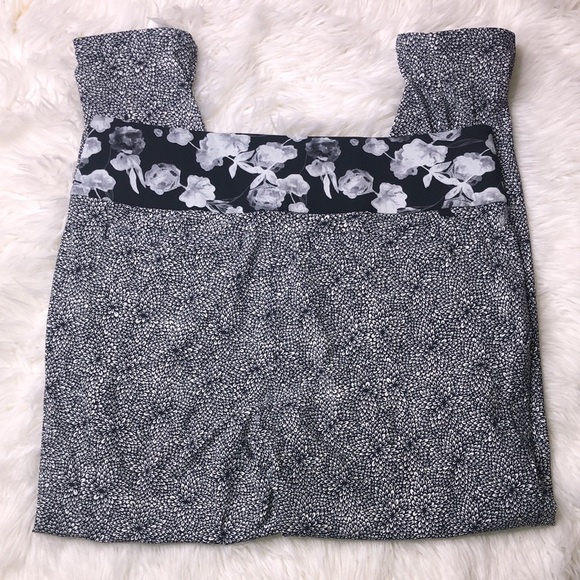 ⭐️🔹 Lululemon Pants - Picture 2 of 5